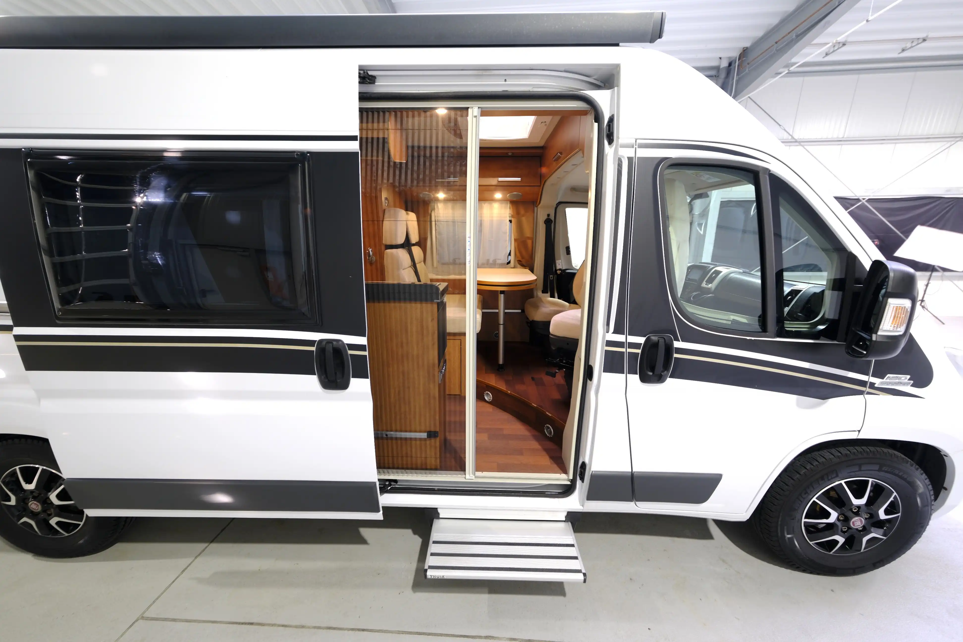 MALIBU Van 600 DB - Ansicht 15